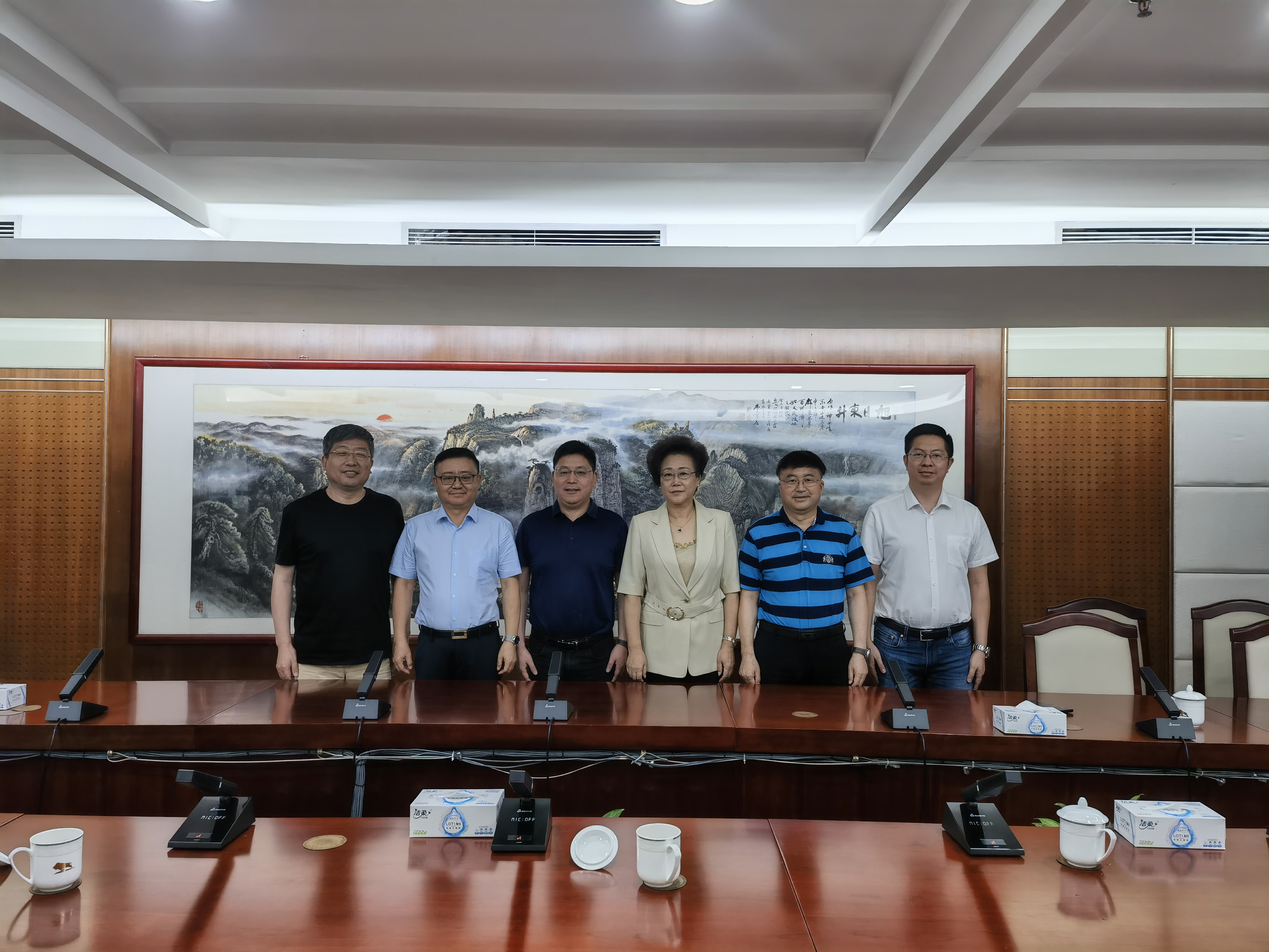 3b110bf80f2241a8b9159e1b6475540f.jpg 3b110bf80f2241a8b9159e1b6475540f.jpg